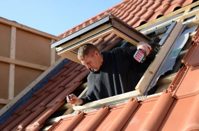 Pose de fenêtres de toit Velux à Fosse